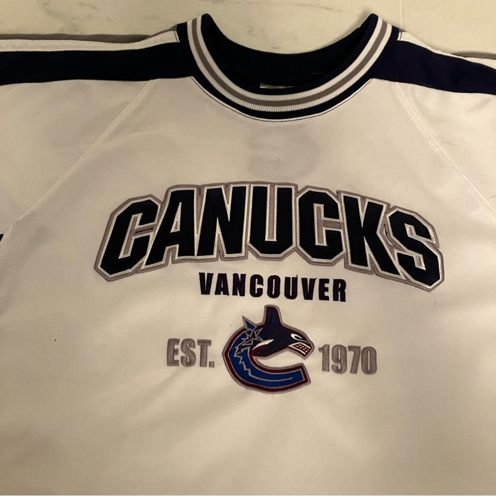 NHL mighty mac white long sleeve youth jersey.  EUC.